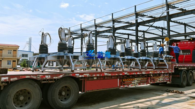 14臺3kw潛水?dāng)嚢杵貧庖惑w機(jī)發(fā)往唐山，助力氧化渠改造